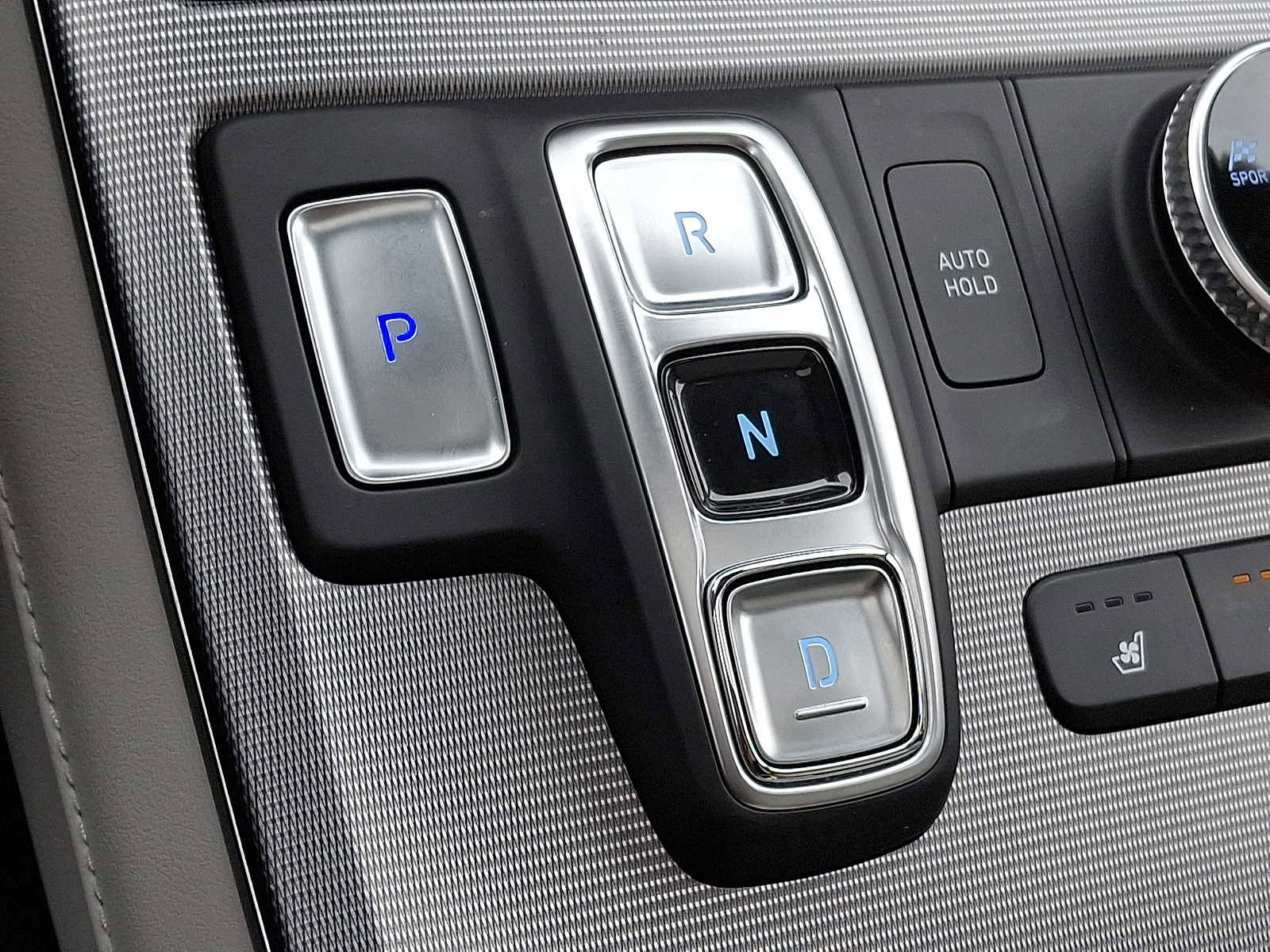 Used 2023 Hyundai Palisade Calligraphy image 14