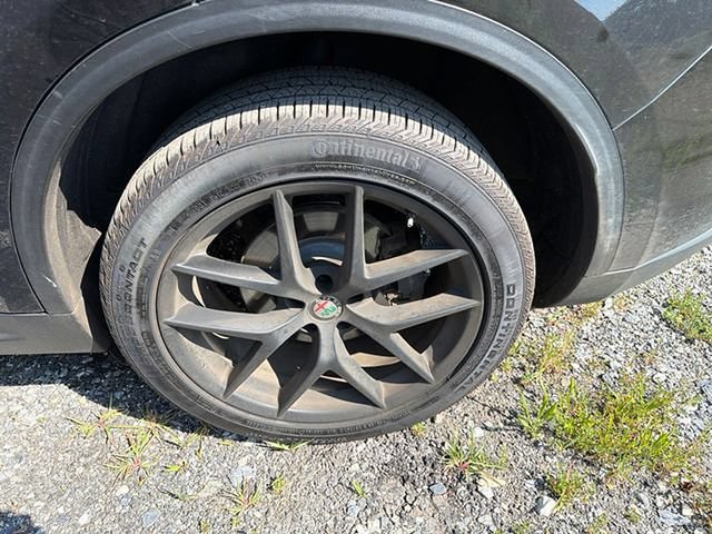 Used 2018 Alfa Romeo Stelvio Ti Sport AWD/4WD image 4