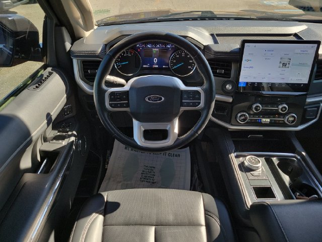 Used 2024 Ford Expedition XLT RWD image 17
