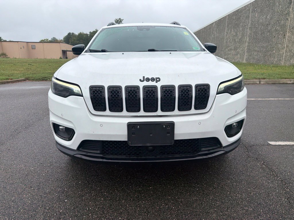 Used 2023 Jeep Cherokee Altitude Lux AWD/4WD image 2