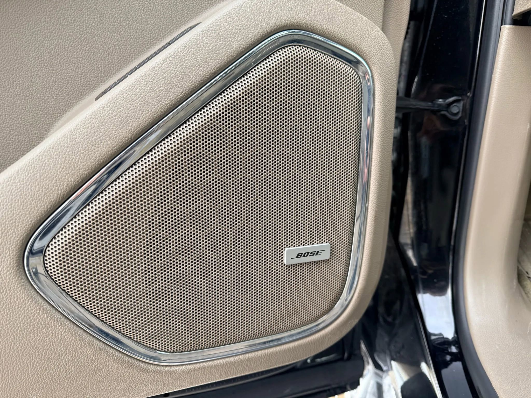 Used 2015 GMC Yukon SLT w/ Open Road Package image 34