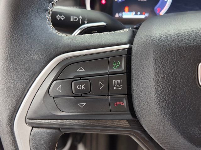 Used 2023 Jeep Grand Cherokee Altitude AWD/4WD image 24