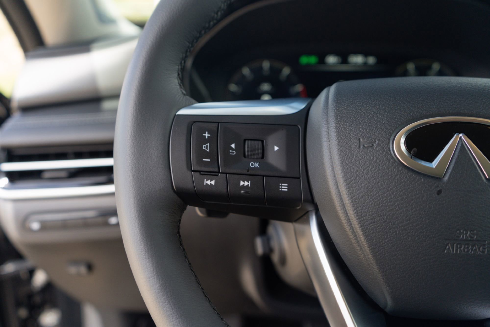 Certified 2026 INFINITI QX60 Luxe w/ Cargo Package image 13