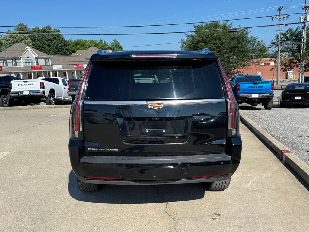Used 2019 Cadillac Escalade Luxury AWD/4WD image 7