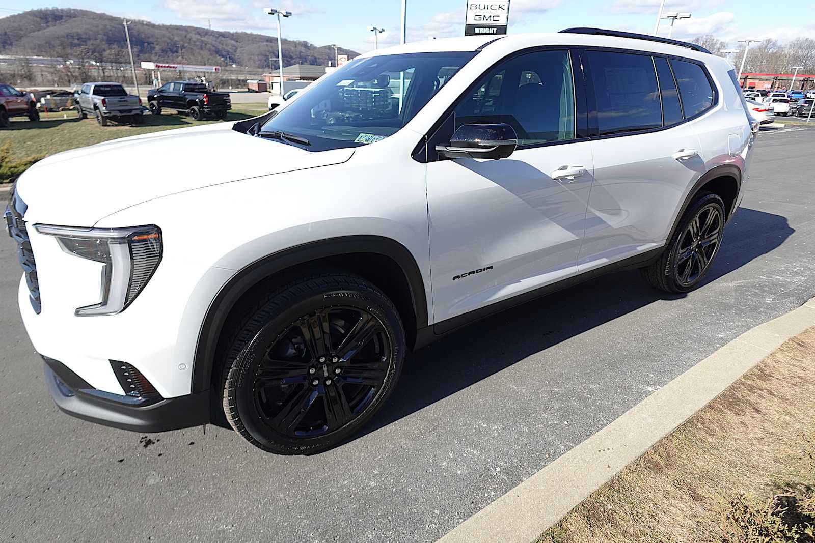 New 2025 GMC Acadia Elevation w/ Super Cruise Package image 7