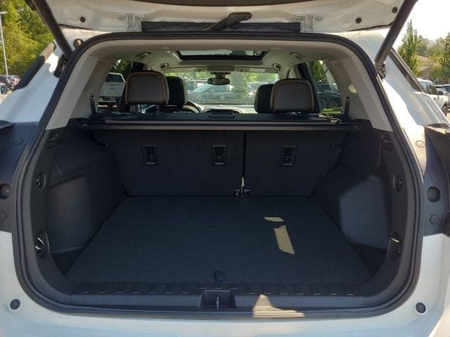 Used 2022 GMC Terrain AT4 w/ Infotainment Package II AWD/4WD image 15