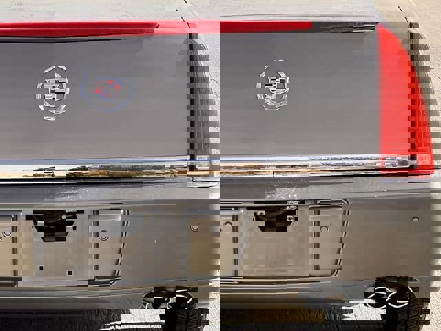 Used 2011 Cadillac DTS Premium w/ Driver Awareness Package image 5