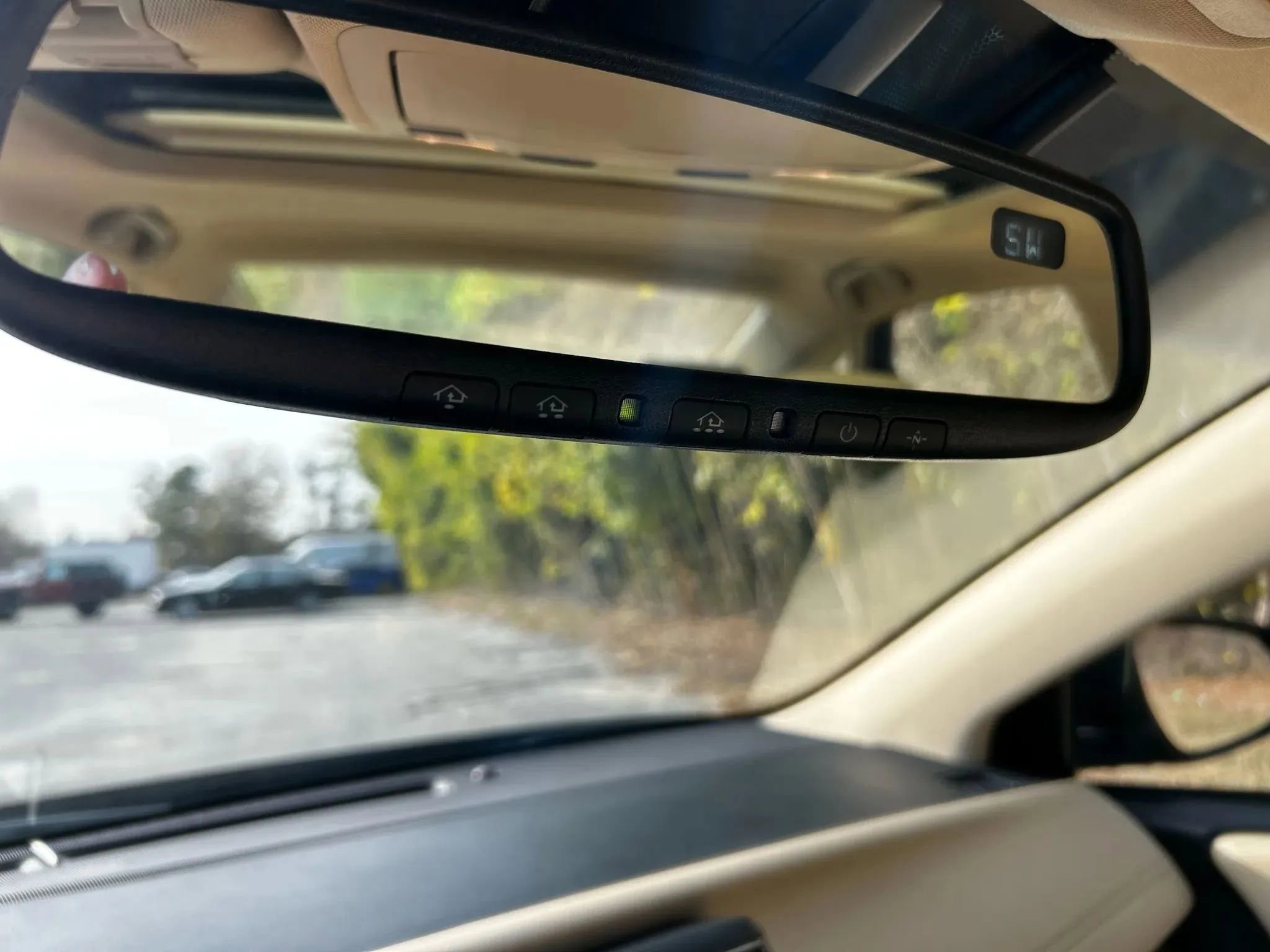 Used 2018 Toyota Avalon XLE Premium image 18