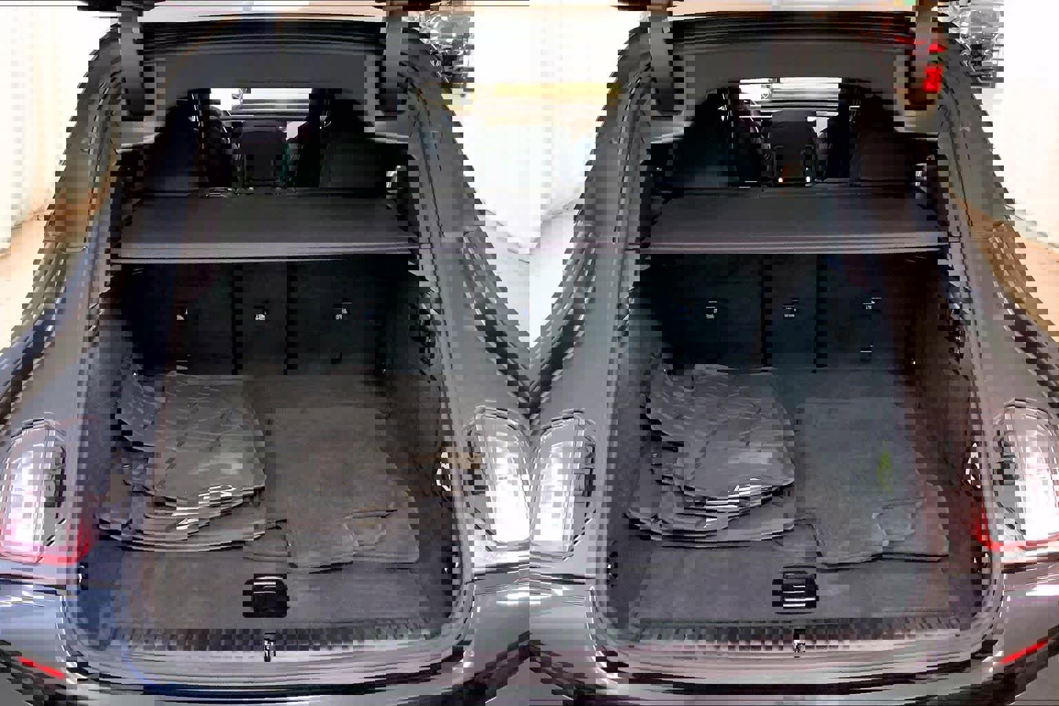 Certified 2023 BMW iX xDrive50 w/ Premium Package image 30