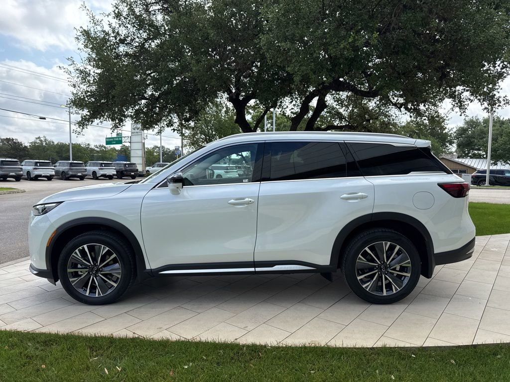 New 2026 INFINITI QX60 Luxe w/ Family Package AWD/4WD image 8