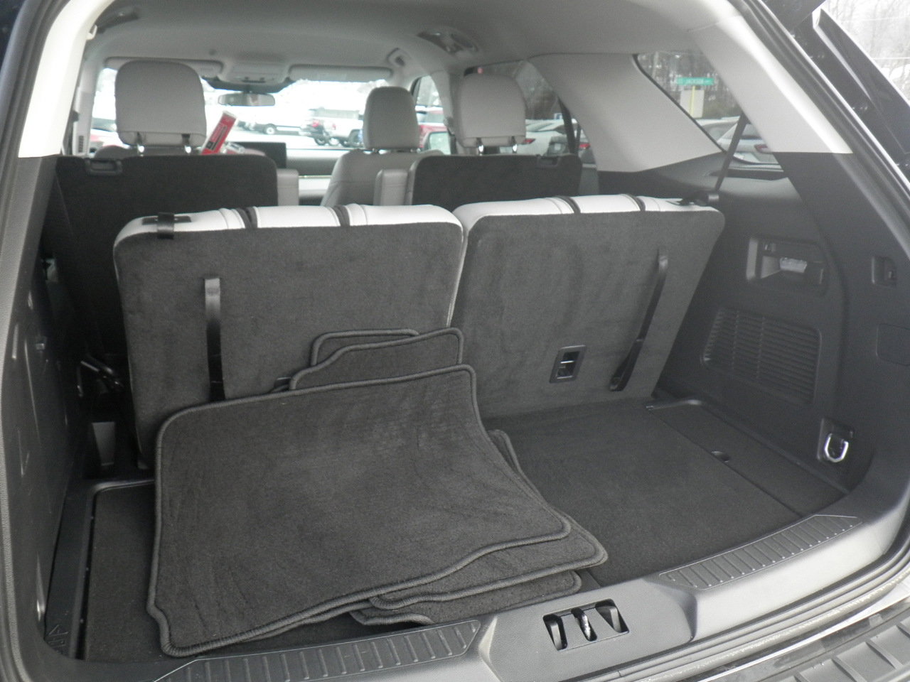 Certified 2025 Ford Explorer Active w/ Active Comfort Package image 23