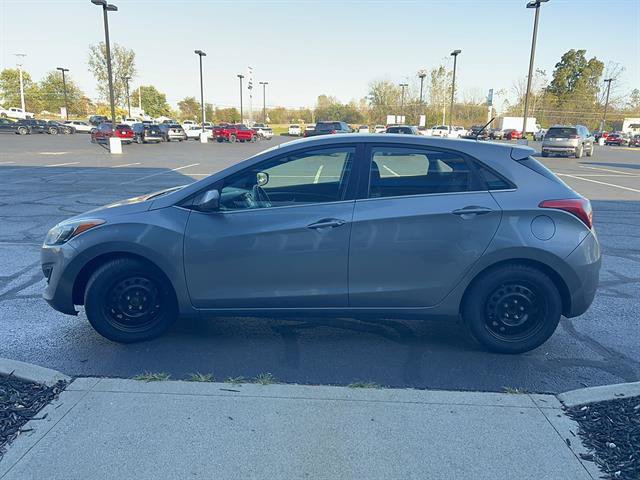 Used 2017 Hyundai Elantra GT FWD image 4