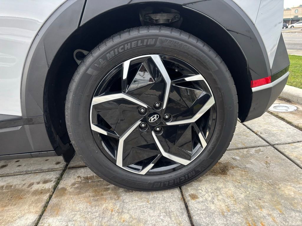 Certified 2024 Hyundai Ioniq 5 SE image 9