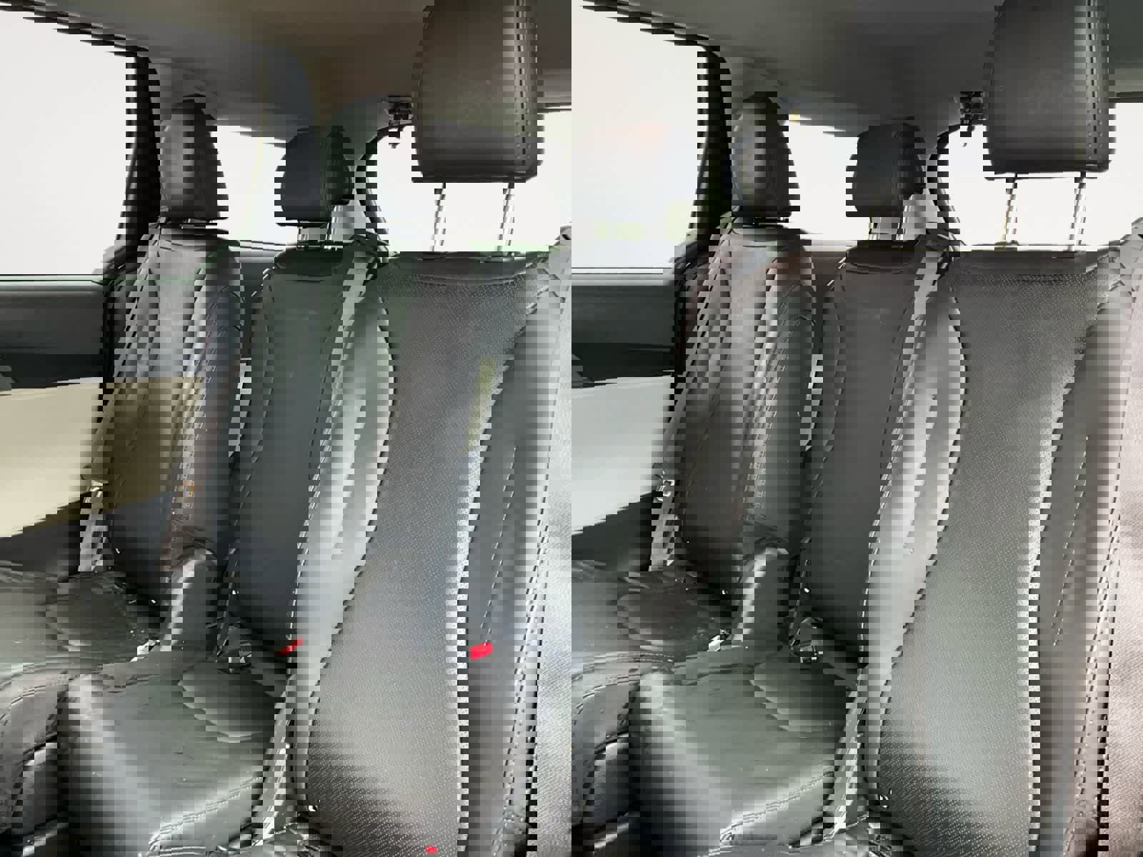 Used 2022 Kia Carnival LX image 15