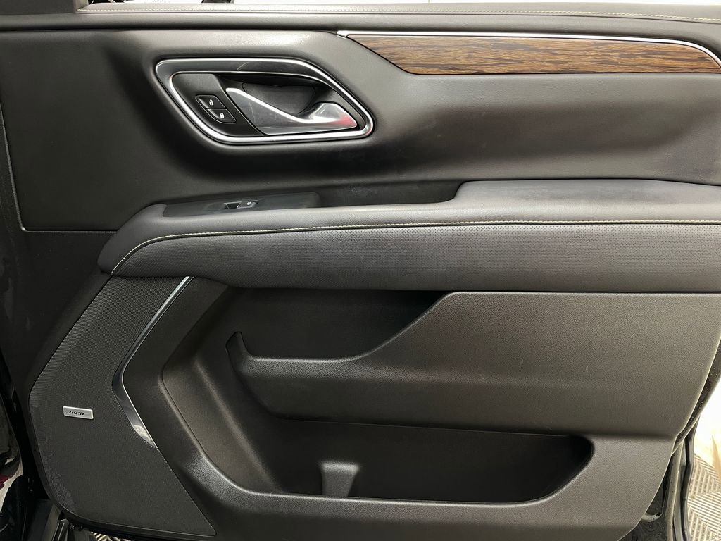 Certified 2021 Chevrolet Tahoe Premier w/ Premium Package 2 AWD/4WD image 46