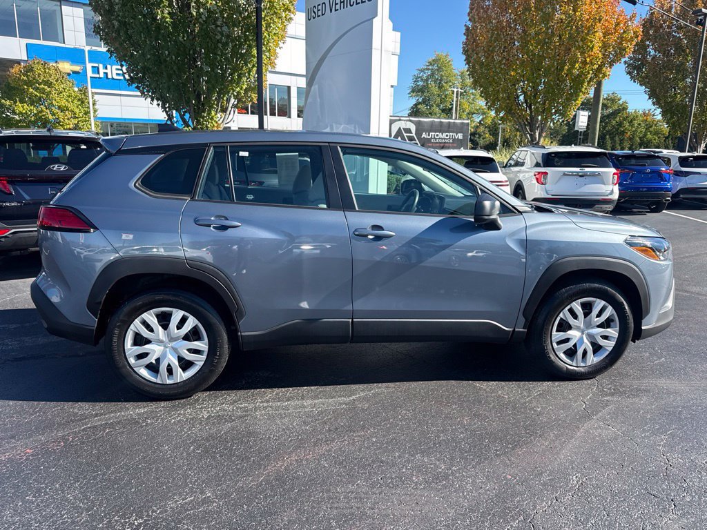 Used 2022 Toyota Corolla Cross L AWD/4WD image 9
