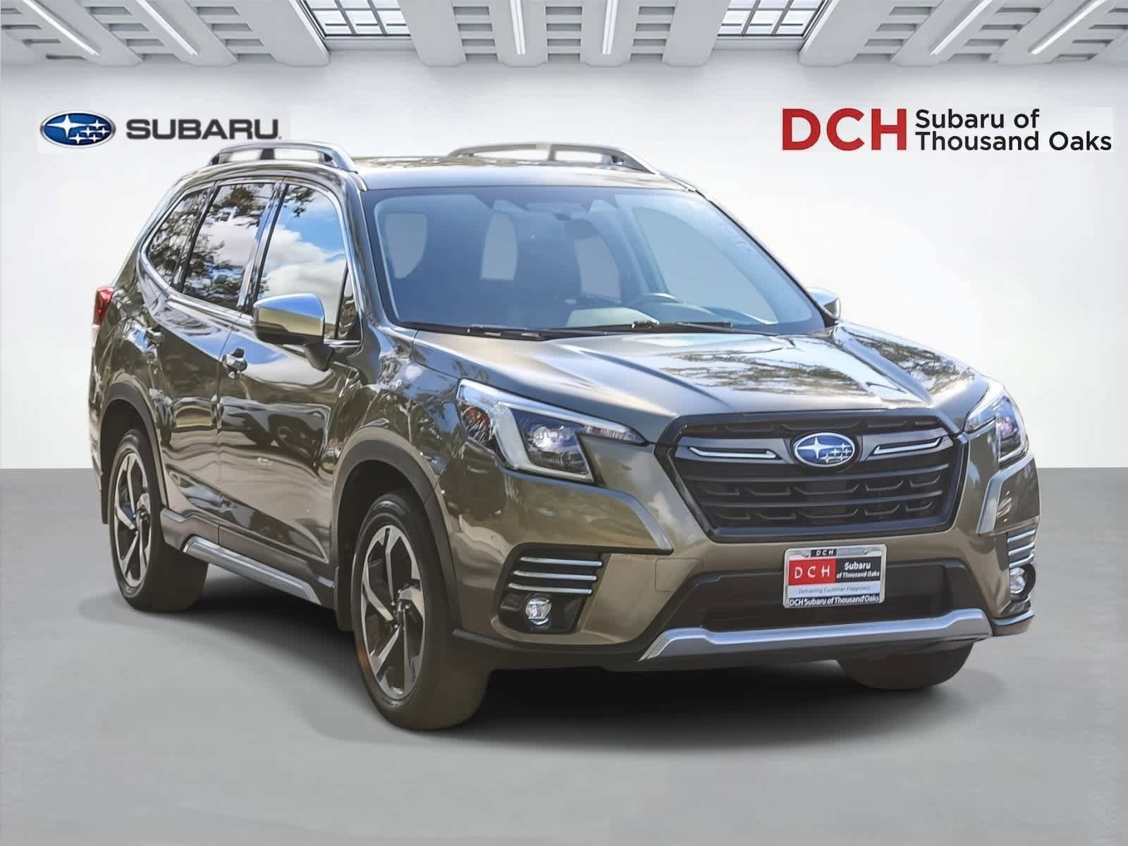 Certified 2023 Subaru Forester Touring AWD/4WD image 3