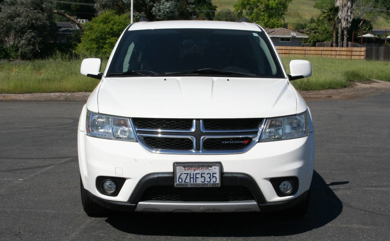 Used 2013 Dodge Journey SXT w/ Flexible Seating Group AWD/4WD image 3