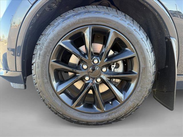 Used 2017 Dodge Durango R/T w/ Blacktop Package image 27