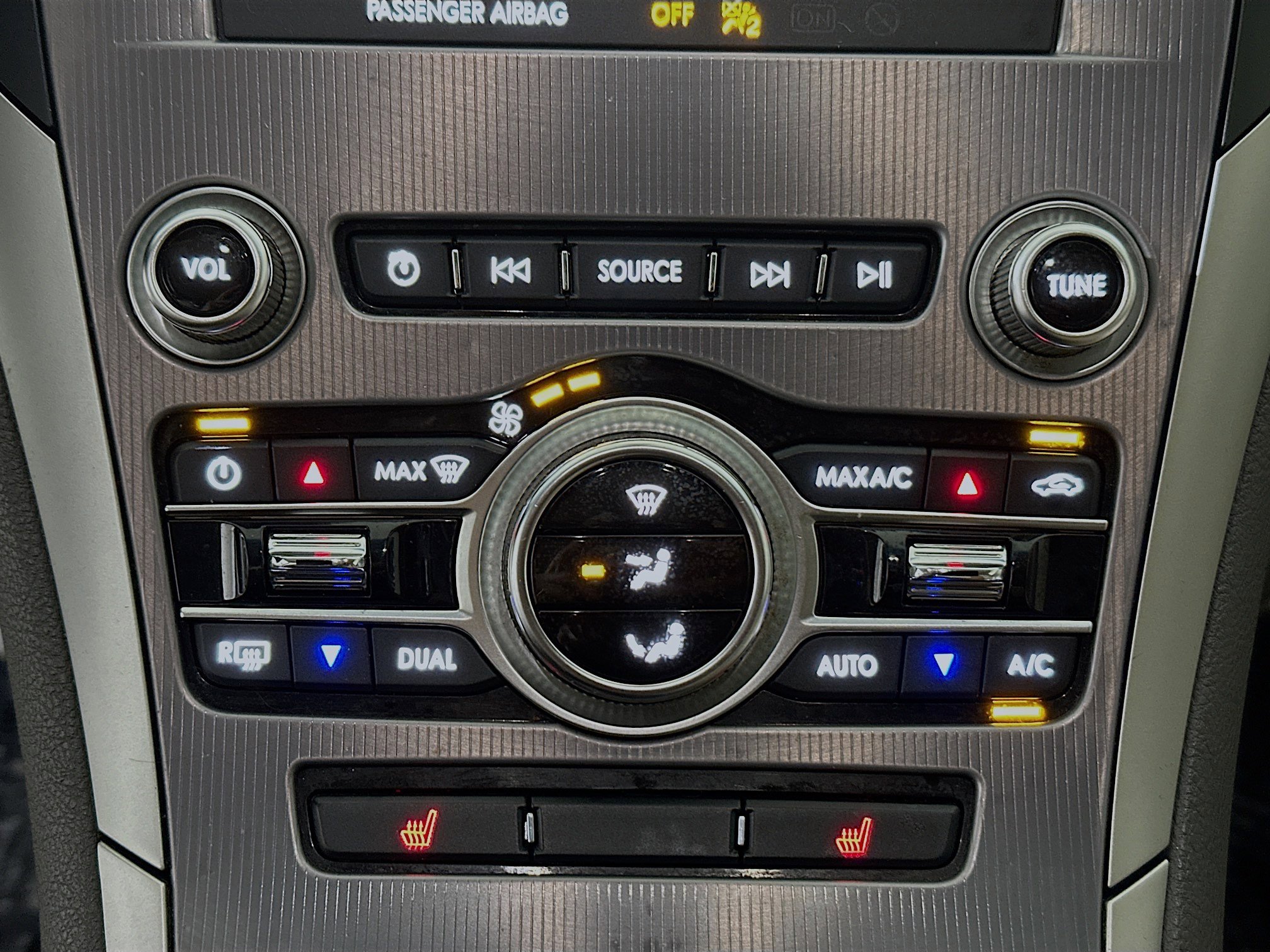 Used 2019 Lincoln MKZ Premiere image 21