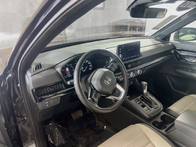Used 2025 Honda CR-V Sport Touring image 11