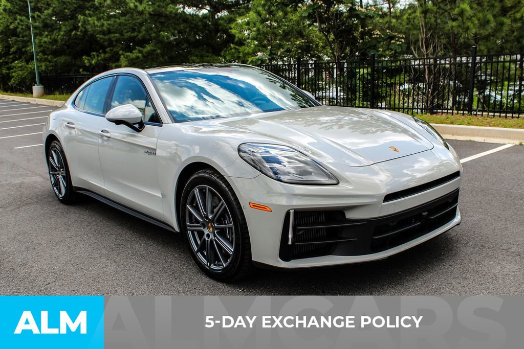 Used 2025 Porsche Panamera 4 image 4