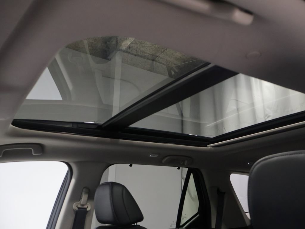 Used 2023 Honda Pilot Touring image 34