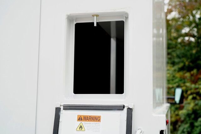 Used 2023 Mercedes-Benz Sprinter 3500 image 24