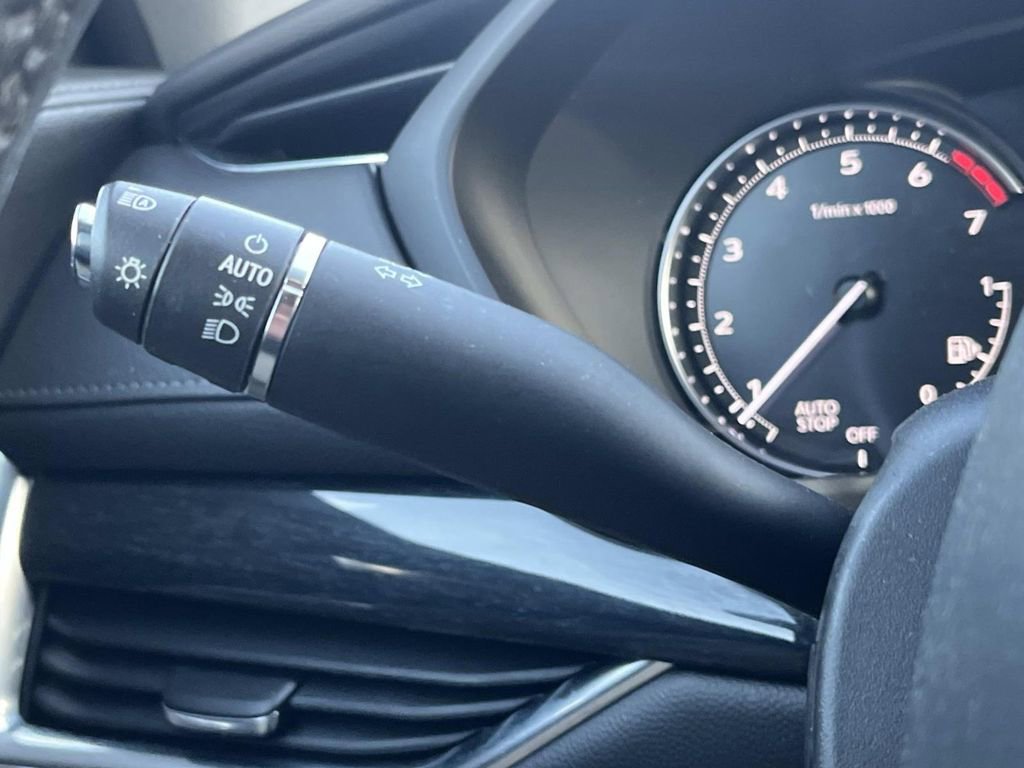 Certified 2023 Cadillac XT4 Premium Luxury w/ Enhanced Visibility Package image 32