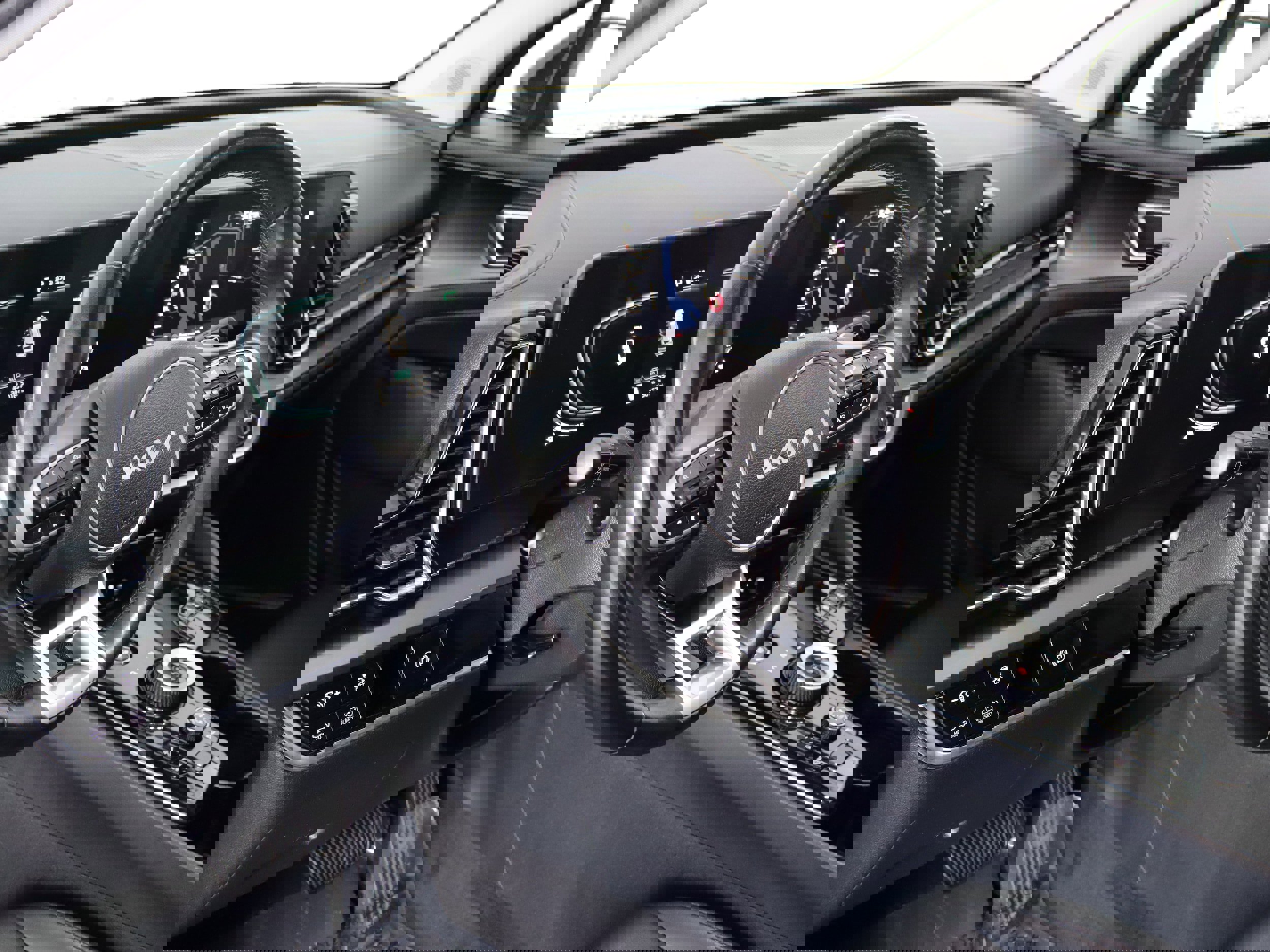 Used 2023 Kia Sportage EX w/ EX Premium Package image 12