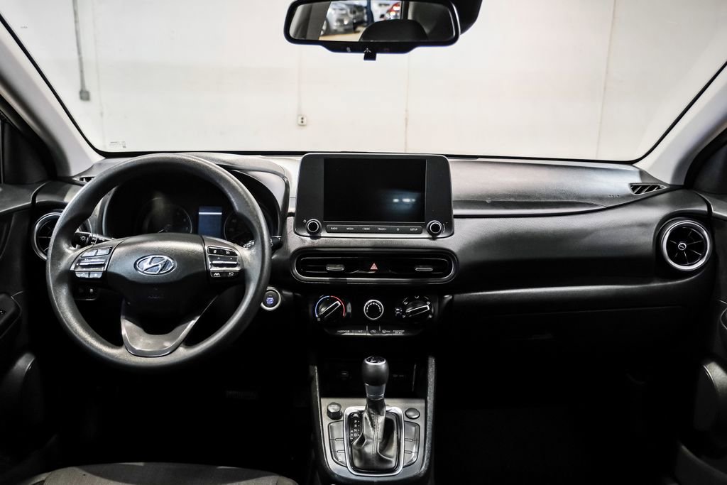 Used 2022 Hyundai Kona SEL FWD image 16