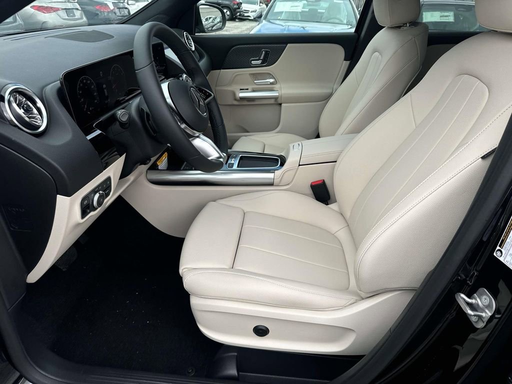 Used 2025 Mercedes-Benz GLA 250 image 9