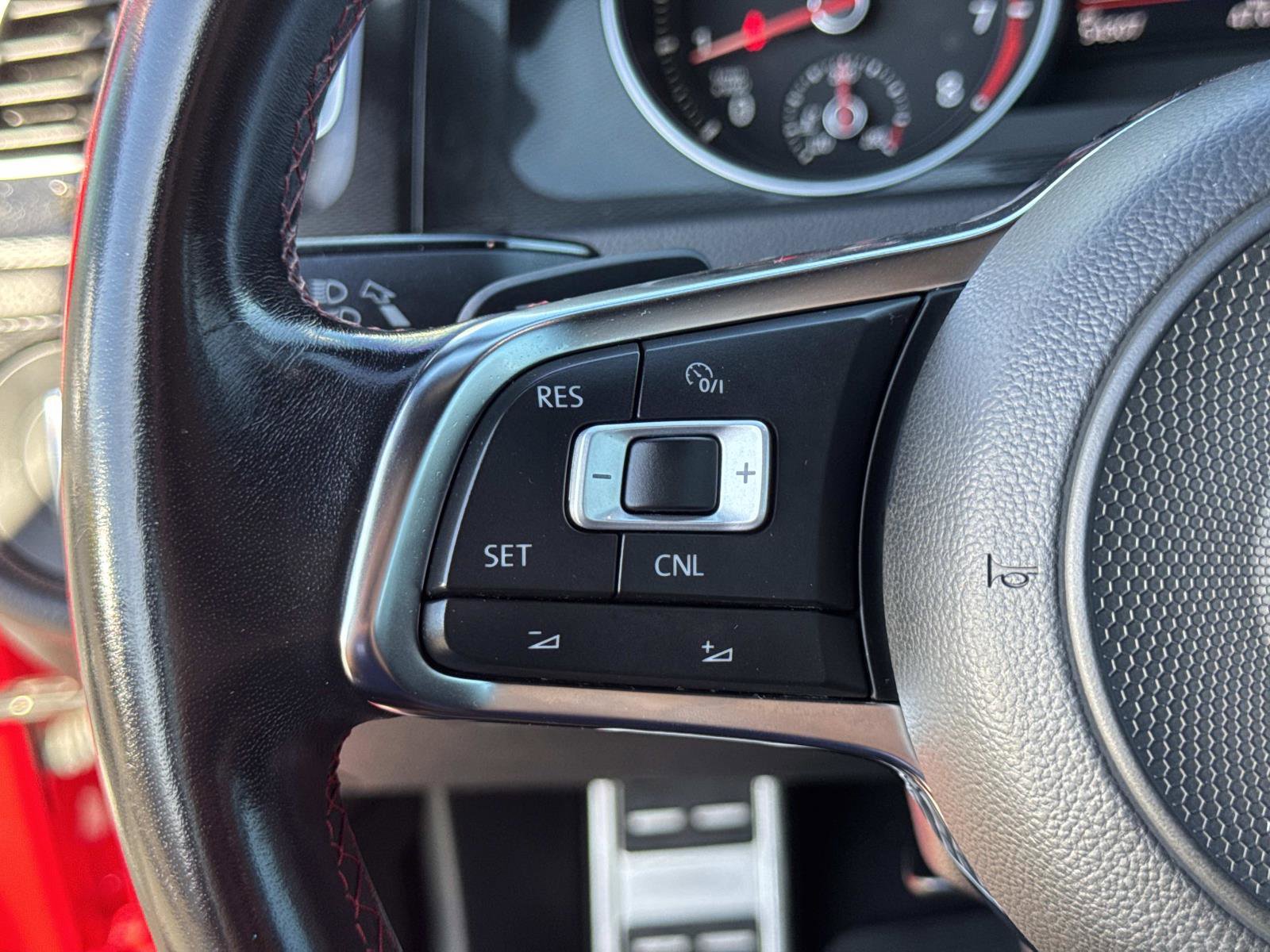 Used 2017 Volkswagen GTI Sport image 11