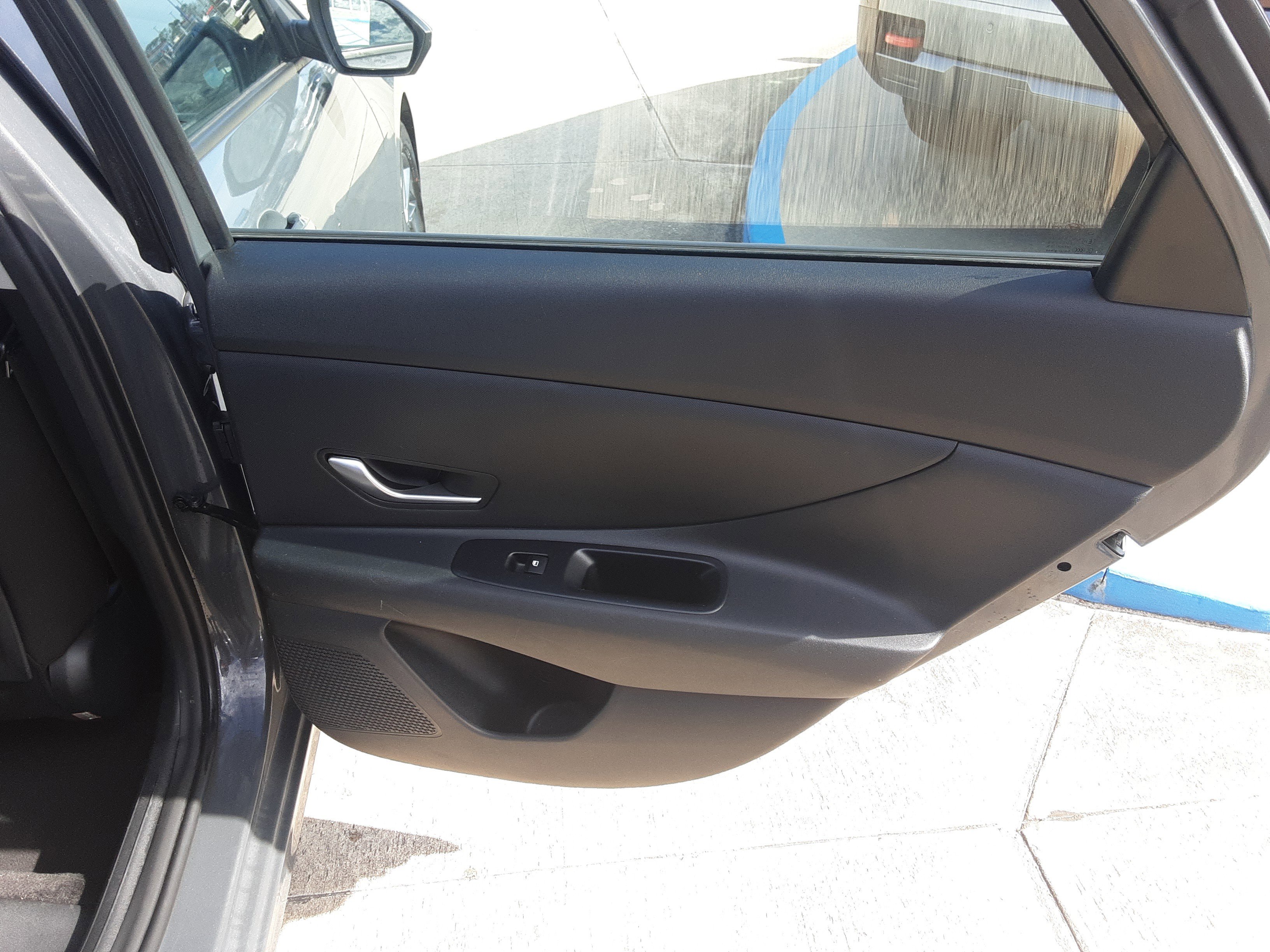 Used 2024 Hyundai Elantra SEL image 14