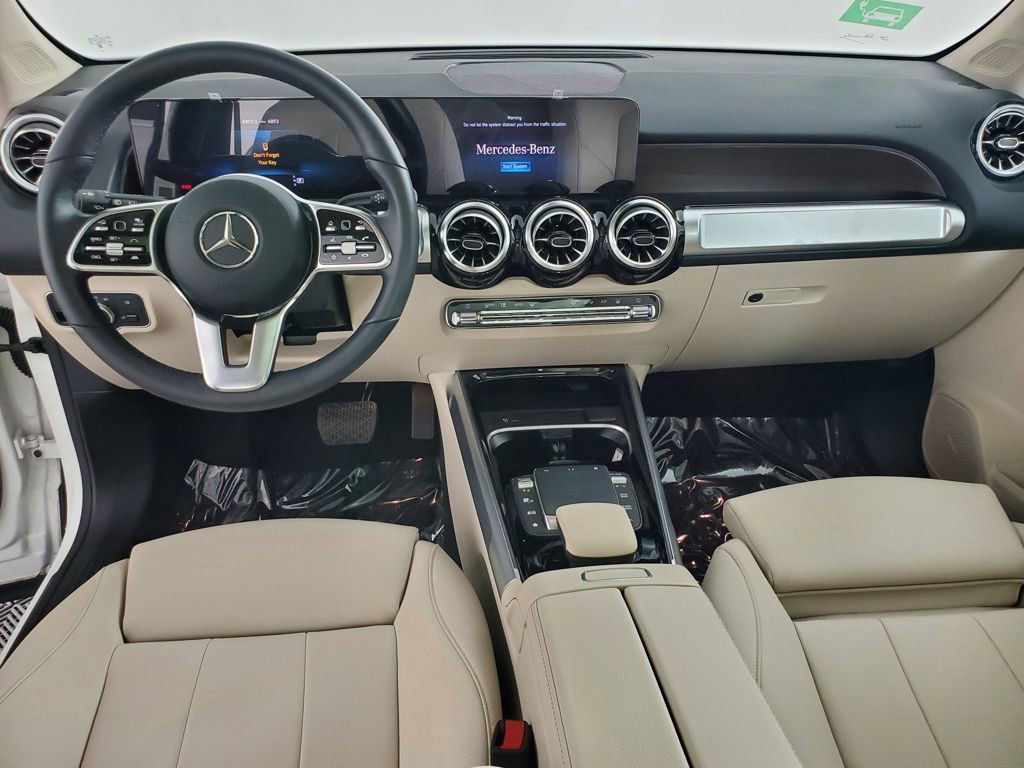 Used 2023 Mercedes-Benz EQB 300 4MATIC image 16