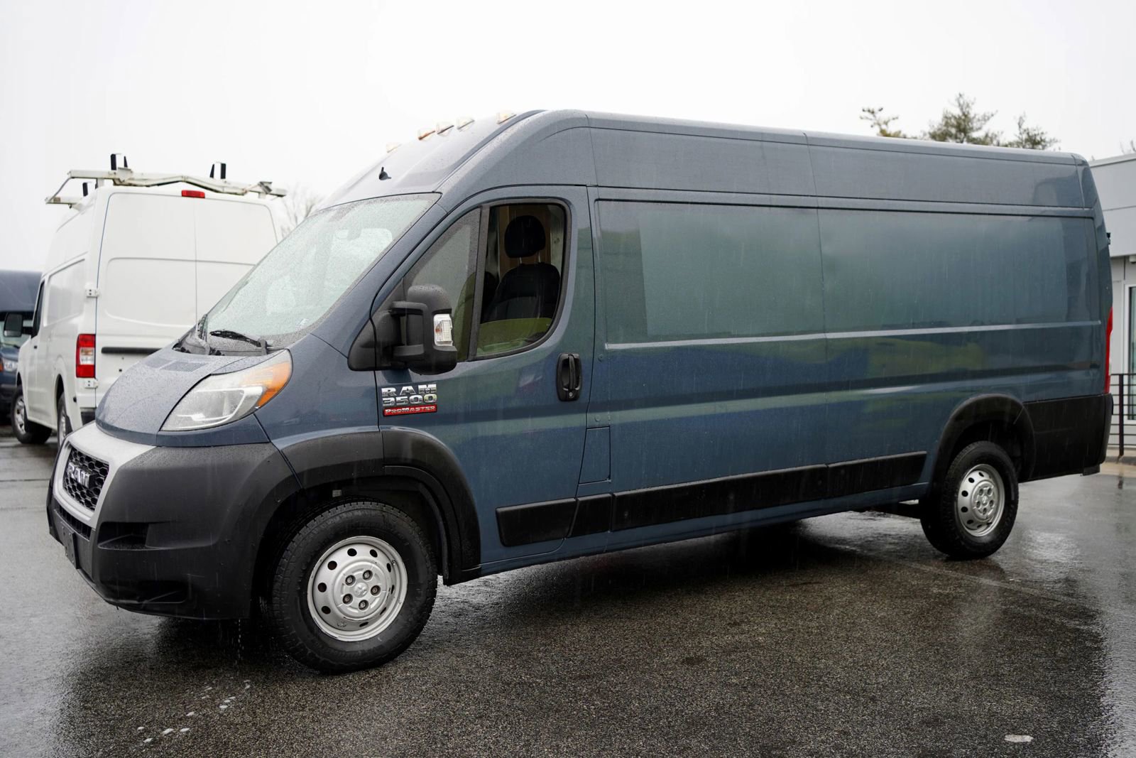 Used 2020 RAM ProMaster 3500 FWD image 2