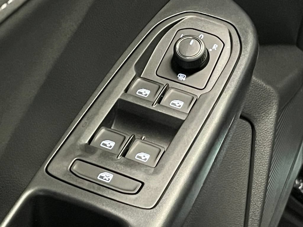 New 2026 Volkswagen Taos SE AWD/4WD image 19