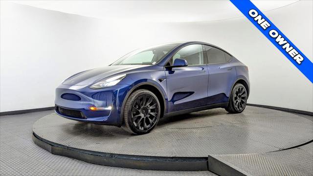 Used 2023 Tesla Model Y Long Range AWD/4WD image 2