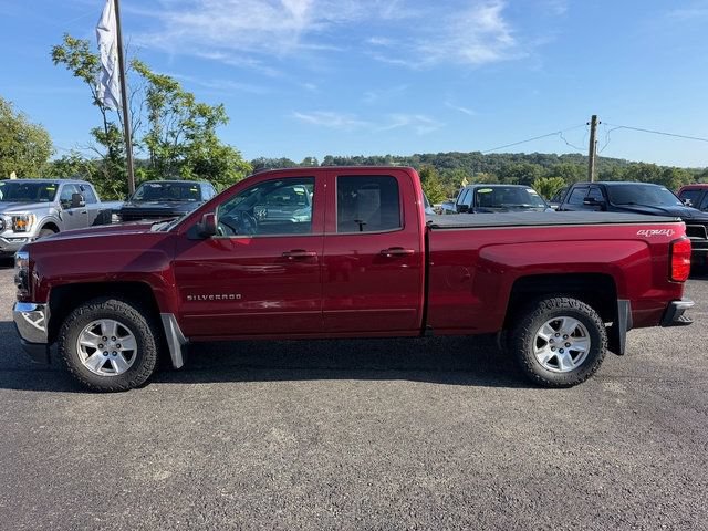 Used 2017 Chevrolet Silverado 1500 LT w/ All Star Edition AWD/4WD image 2