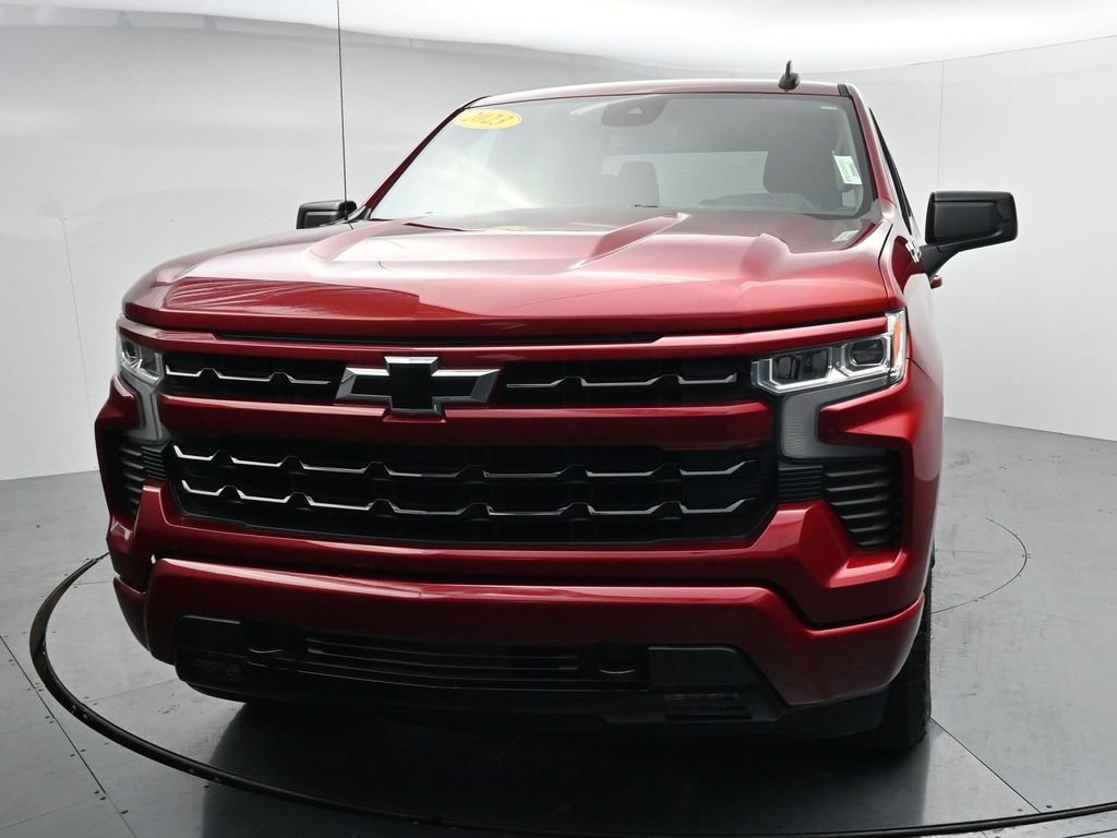 Used 2023 Chevrolet Silverado 1500 RST AWD/4WD image 3