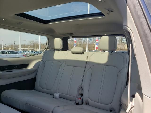 New 2024 Jeep Grand Wagoneer Series I image 8