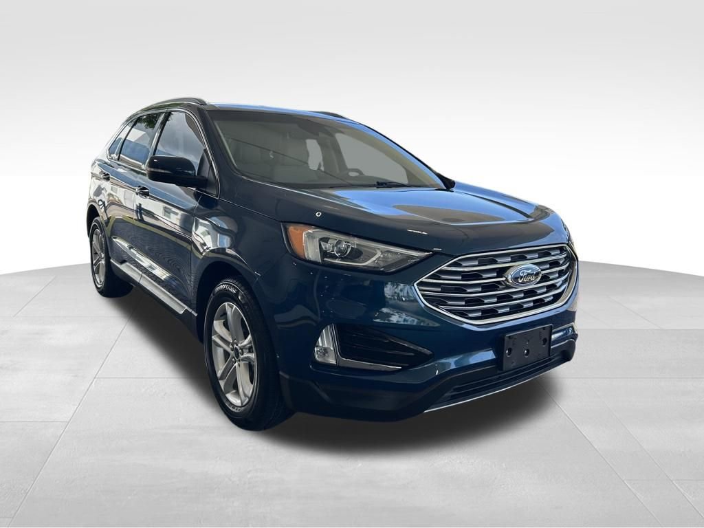 Used 2020 Ford Edge SEL w/ Cold Weather Package FWD image 2
