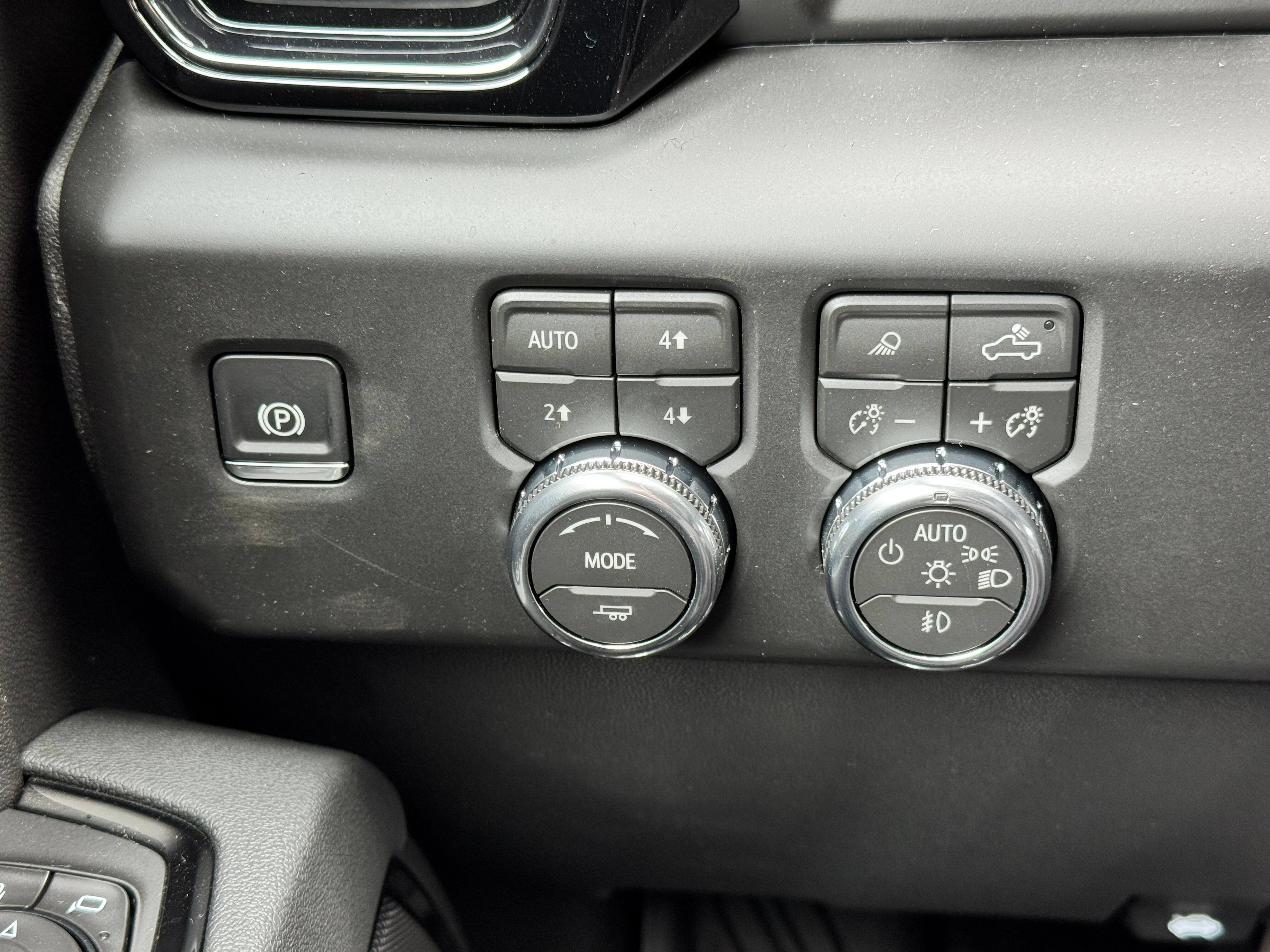 New 2026 GMC Sierra 1500 AT4 w/ AT4 Premium Package AWD/4WD image 30