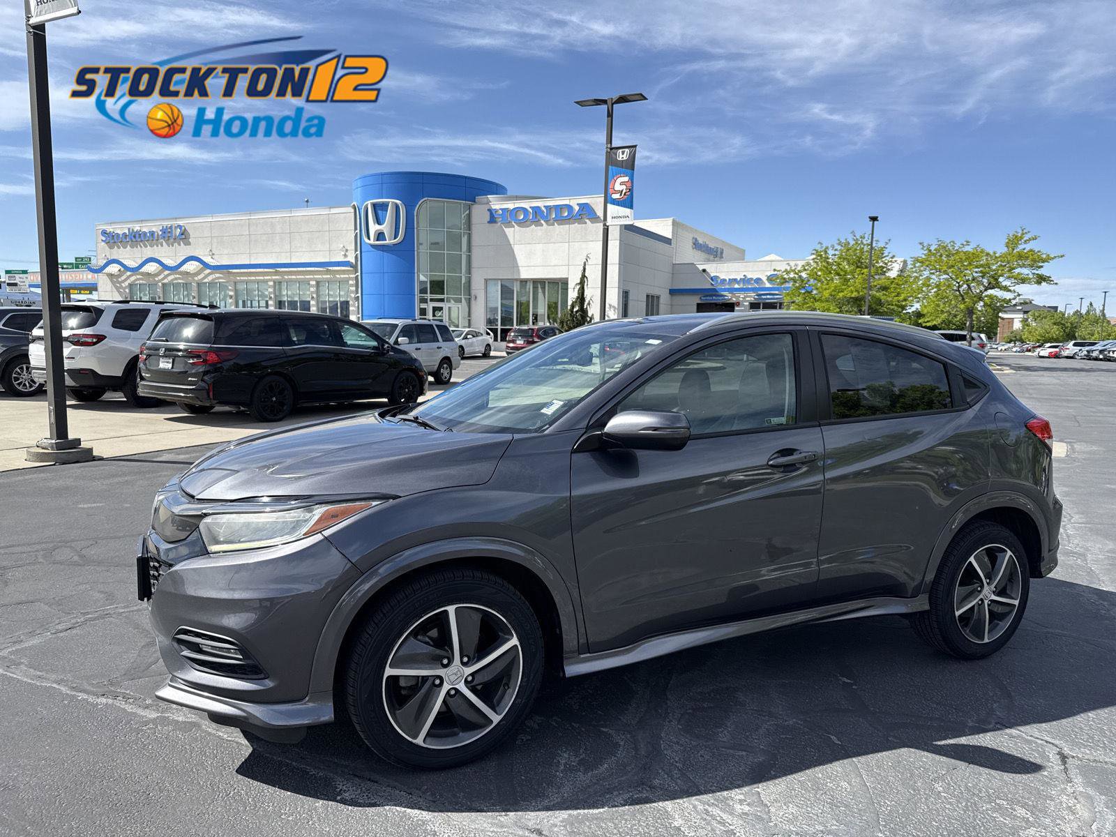 Used 2019 Honda HR-V Touring image 1