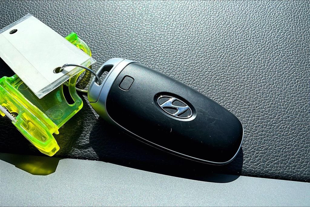 Used 2024 Hyundai Palisade Calligraphy image 13