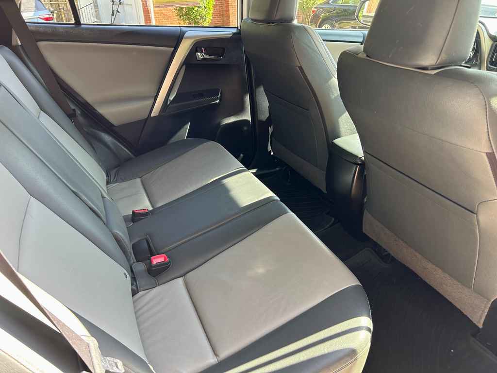 Used 2015 Toyota RAV4 Limited AWD/4WD image 14