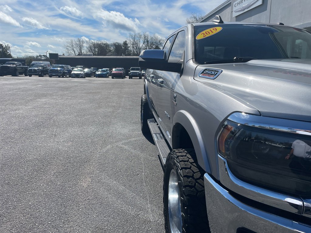 Used 2019 RAM 2500 Laramie AWD/4WD image 2