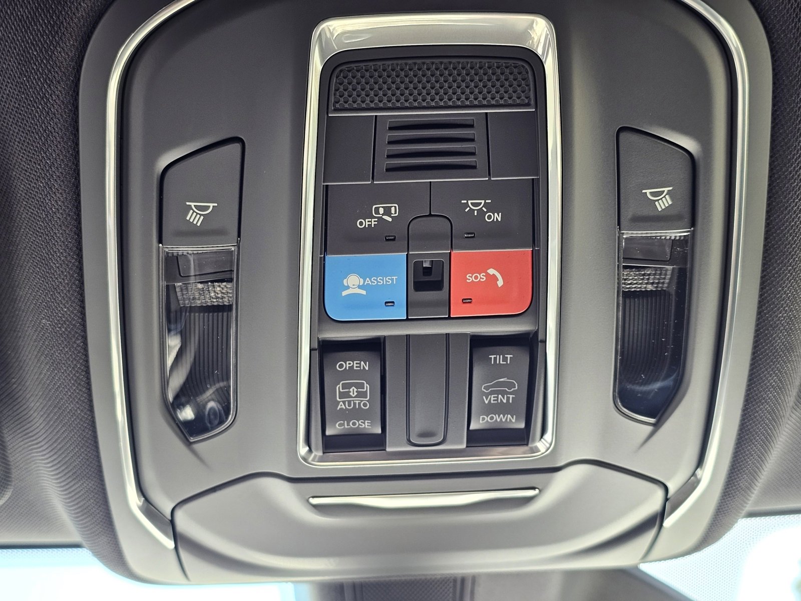 New 2025 Jeep Grand Cherokee L Laredo image 18