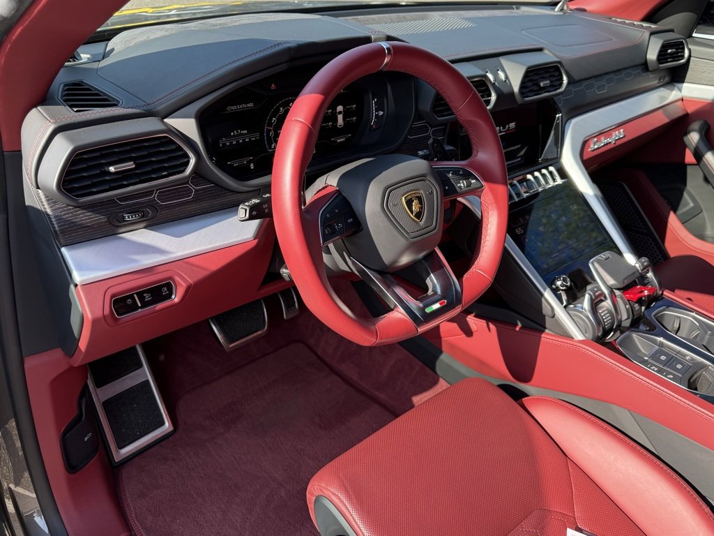 Used 2022 Lamborghini Urus image 4