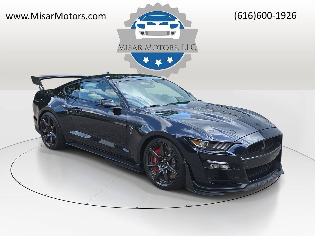 Used 2021 Ford Mustang Shelby GT500 w/ Carbon Fiber Track Pack RWD image 42